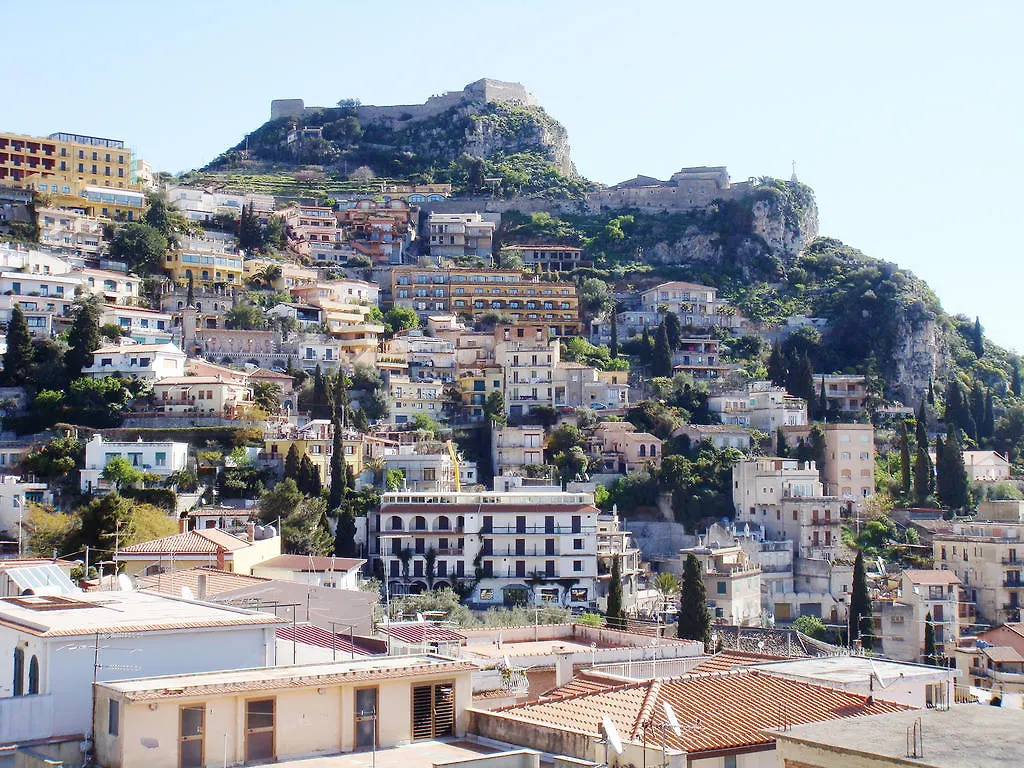 Taormina Center 4 Bedroom Penthouse, Terrace With Views Apartment